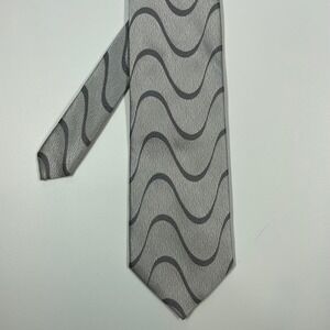 SPQR Silver Grey Necktie Wavy Pattern Silk Accessory Mens One Size